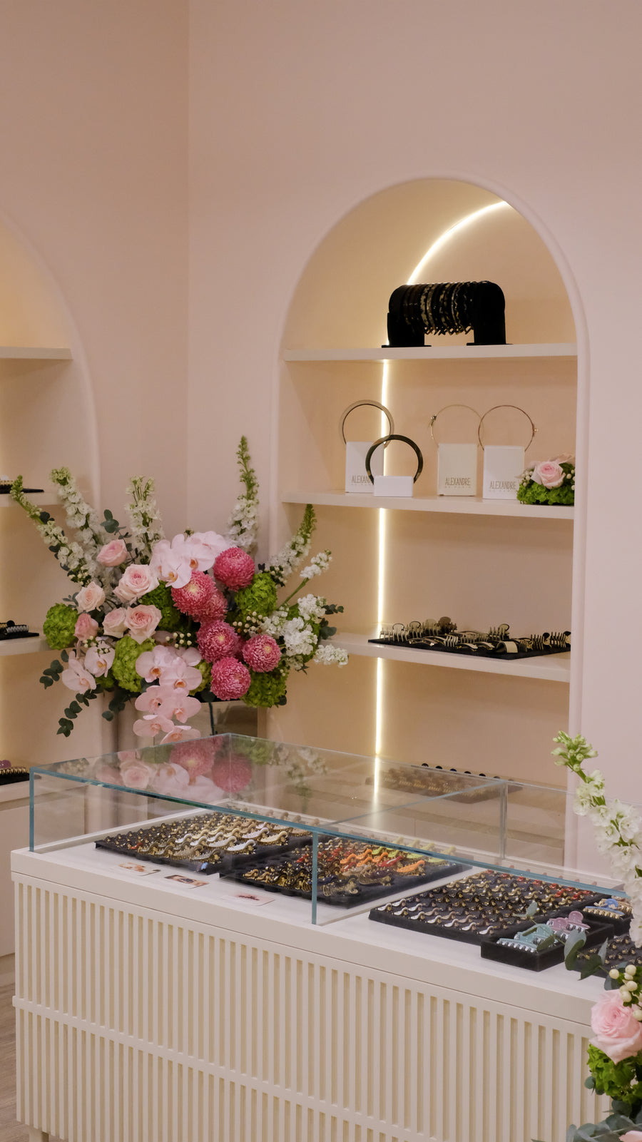 TEMPORARY LOCATIONThe Wave Lounge Beauty Spa, Al Bateen Corner of Al Khaleej Al Arabi - Al Qiremah St - and - Abu Dhabi