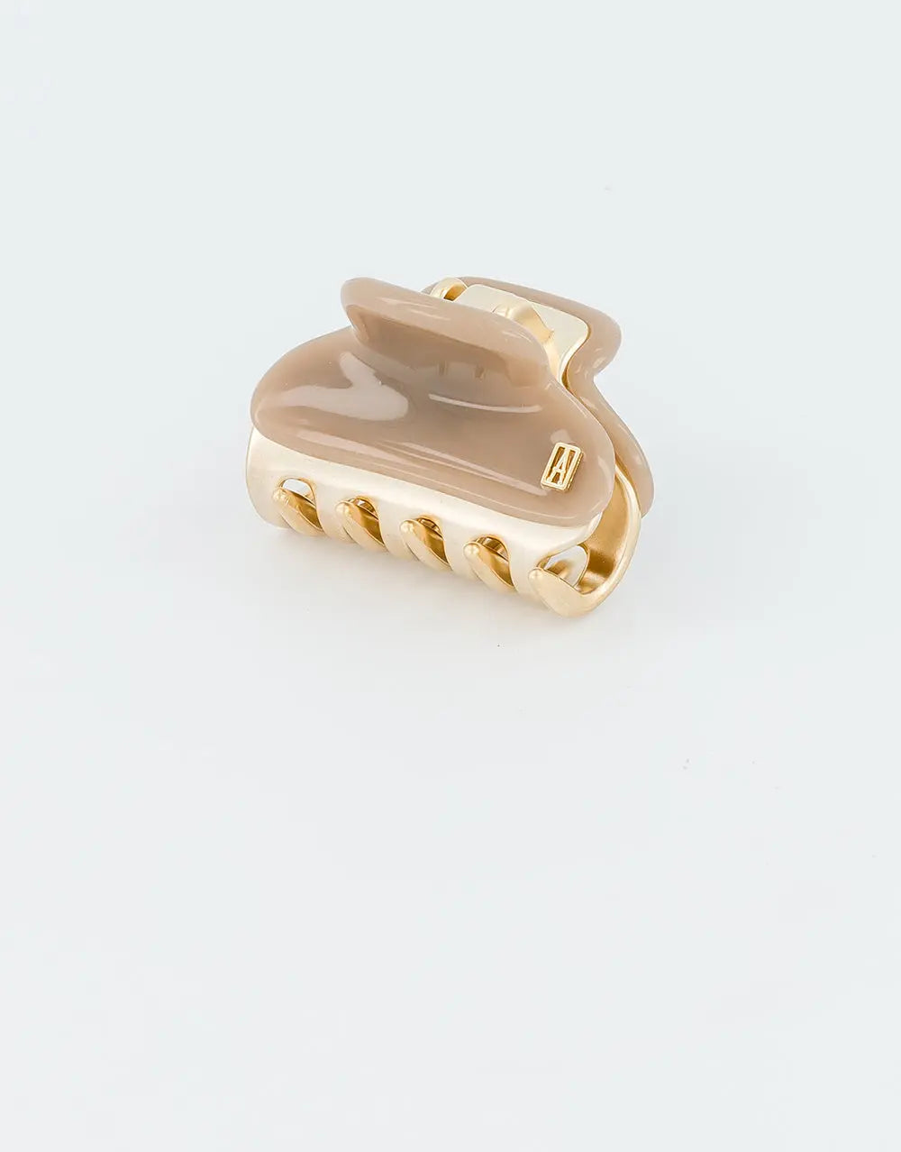 Vendome|Clips|4.5|BEIGE| Alexandre De Paris GCC