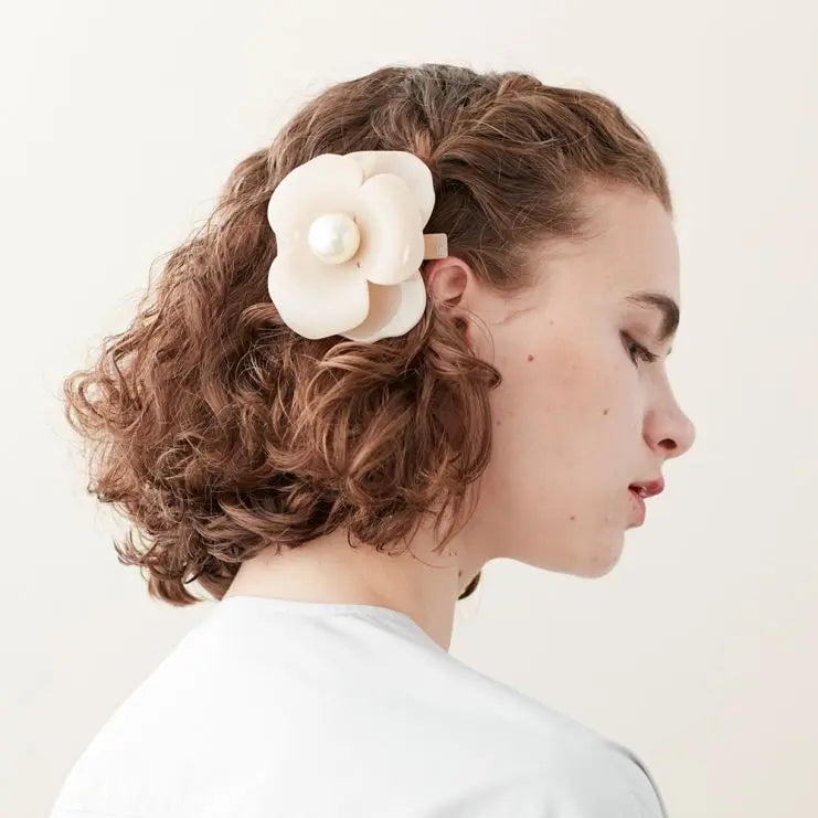 Camelia|barrette|8|BEIGE|Acelate Alexandre De Paris GCC