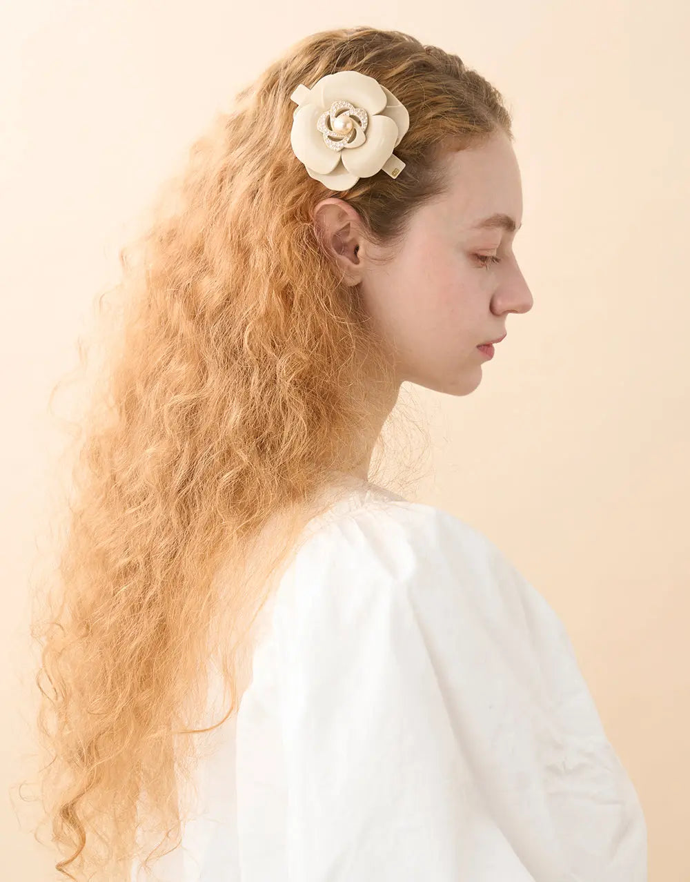 Antoine Barrette-Beige-8 cm-Crystal flower hair clip-Acetate clip-Alexandre de paris GCC
