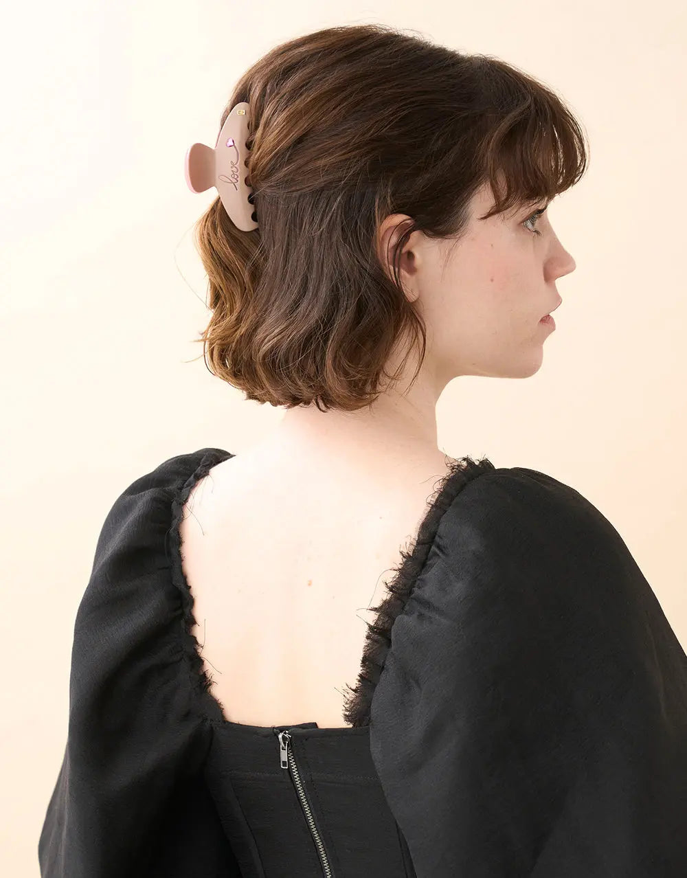 Limited|Clips|8.5|WHITE|Acelate Alexandre De Paris GCC